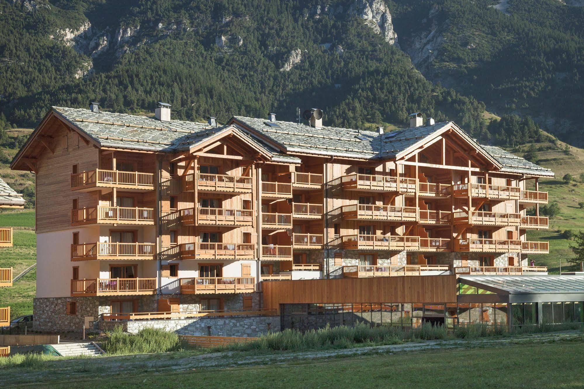 Cgh Residences & Spas Les Chalets De Flambeau Lanslebourg-Mont-Cenis Exterior photo